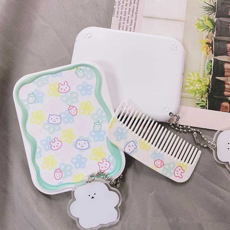 Pocket Makeup Mirror Mini Folding Kawaii Portable Travel Mirror Square Small Makeup Mirror With Comb Y240819