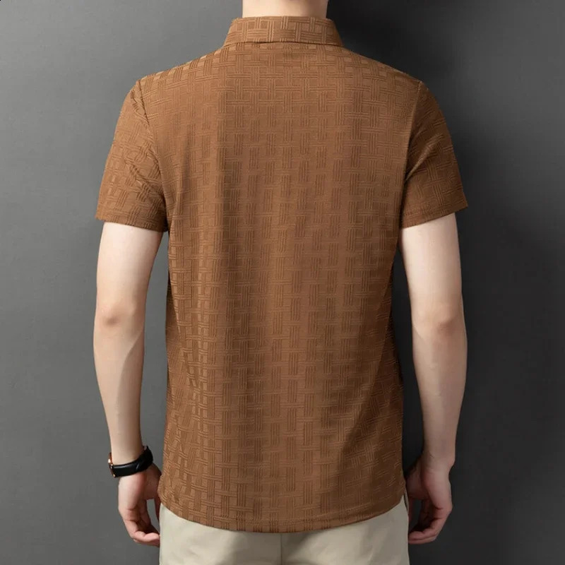 2024 Summer Ice Silk Jacquard Tshirt Thin and High End Trendy Mens Casual Polo Shirt 240819