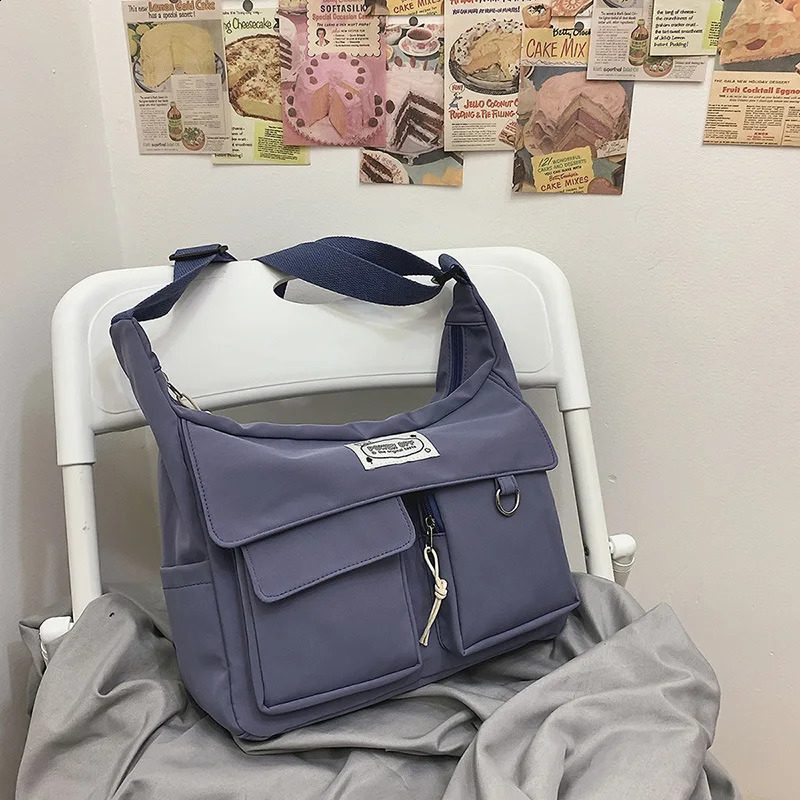 Cute Women Shoulder Bag Handbag Canvas Large Capacity Messenger Bag Casual Crossbody Bag School Bag Travel Bag 240819