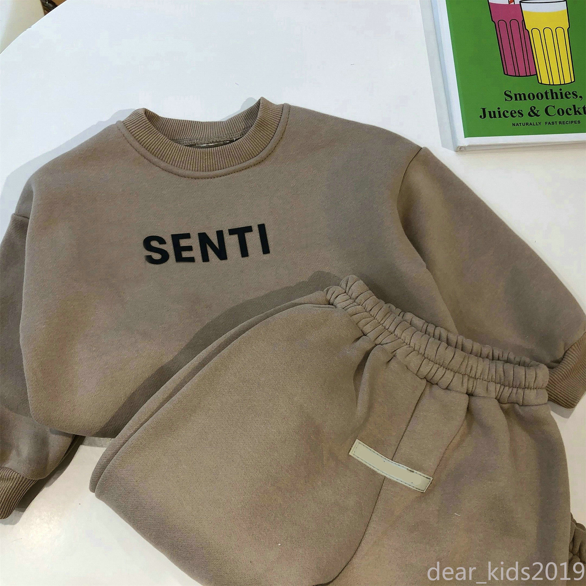 Fashion Kids Clothes Designer Sport Clothing Sets Boys Girls Sweatshirt Pants Velvet Warm 2pcs Children Clothes outfits