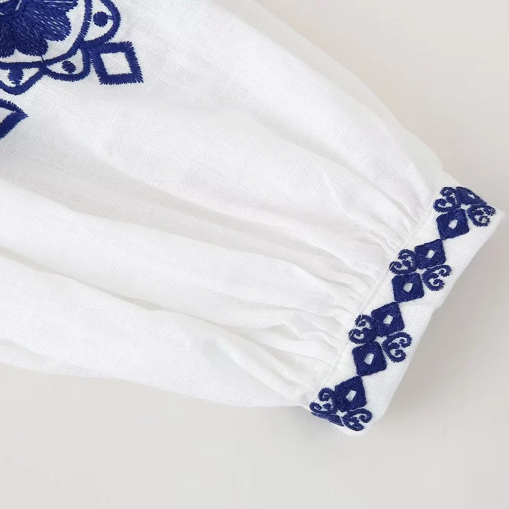 2024 Spring/Summer Womens V-neck Long Sleeve Unique Embroidered Casual Shirt 240820