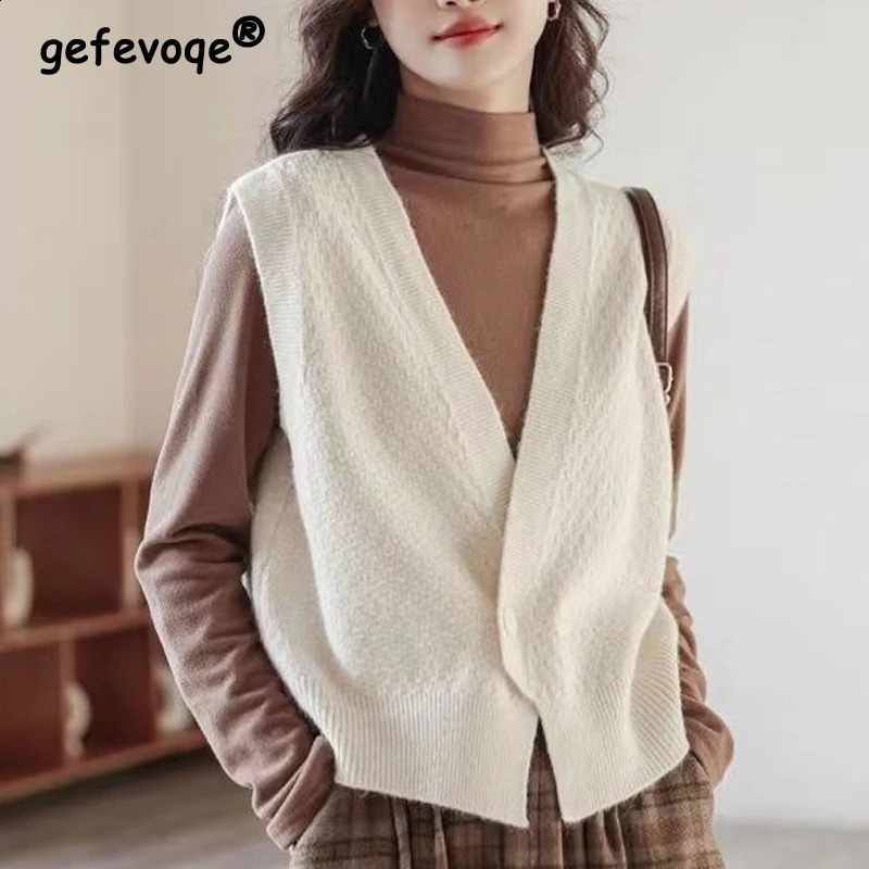 Retro minimalist style solid loose sleeveless fully matched knitted sweater vest womens spring and autumn fashion casual chic street top 240819