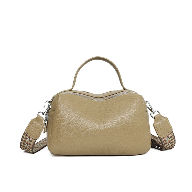 Genuine leather fashionable Boston new fresh top layer cowhide pillow bag, hand-held crossbody women's bag