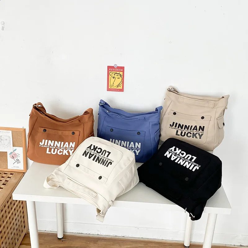 Canvas Bag Female Korean Large-capacity Messenger Bag Students Attending Class Shoulder Bag Japanese Retro Tote 240819