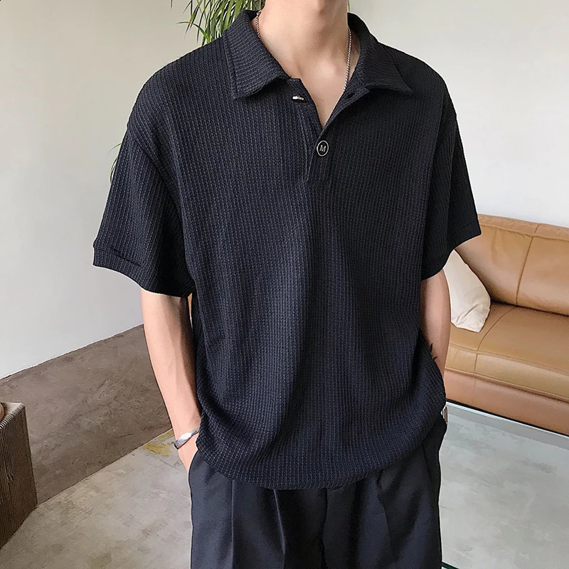 Korean Clothing Waffle Plaid Men Short Sleeve Sweatshirt Cool Casual Fashion Oversized Polo T Shirt Harajuku Streetwear Top 240819