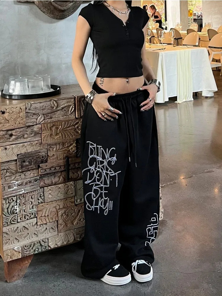 HOUZHOU Woman Oversize Black Sweatpants Y2k Vintage Baggy Korean Style Sports Pants Hip Hop Streetwear Harajuku Jogger Trousers Z260314