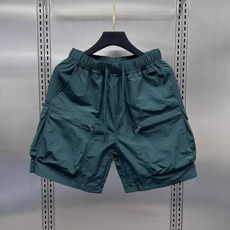 Mens retro multi pocket cargo shorts summer thin and loose straight casual jacket hat solid color drawstring 240819