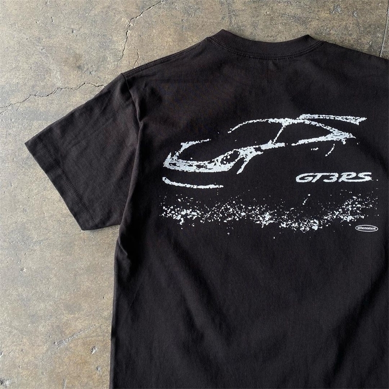 Comfortable and breathable ins American retro vintage Tshirt men trendy hiphop car print couple shortsleeved niche 240819