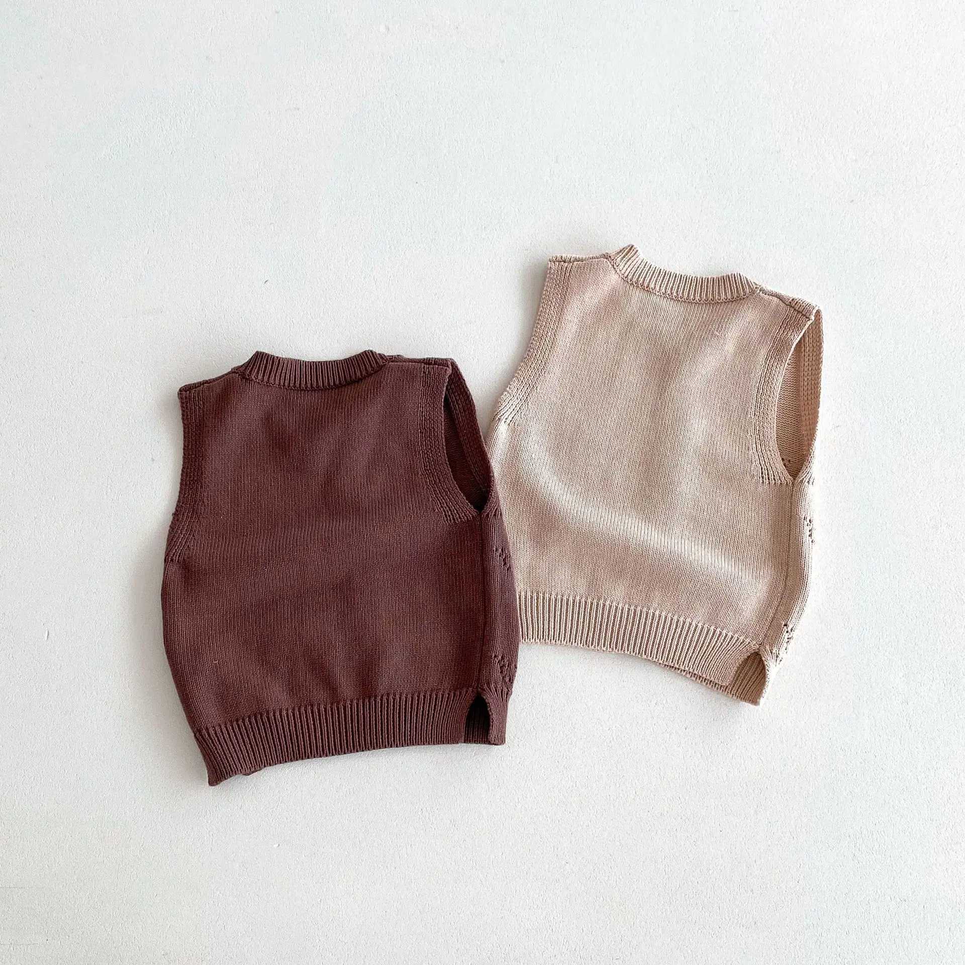2024 Autumn New Children Vintage Knitted Vest Baby Sleeveless Sweater Coat Girls Solid Hollow Out Knitwear Kids Casual CardiganXJ240819