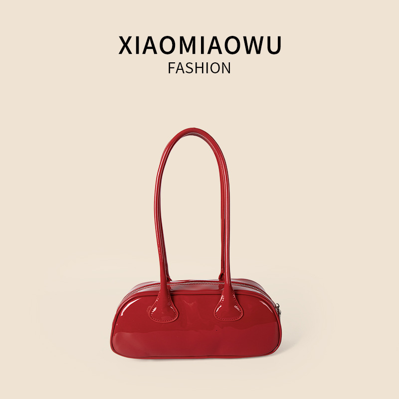 Korean version simple and fashionable solid color shoulder women's high-end feeling, western-style armpit bag, summer new item, niche PU stick ba