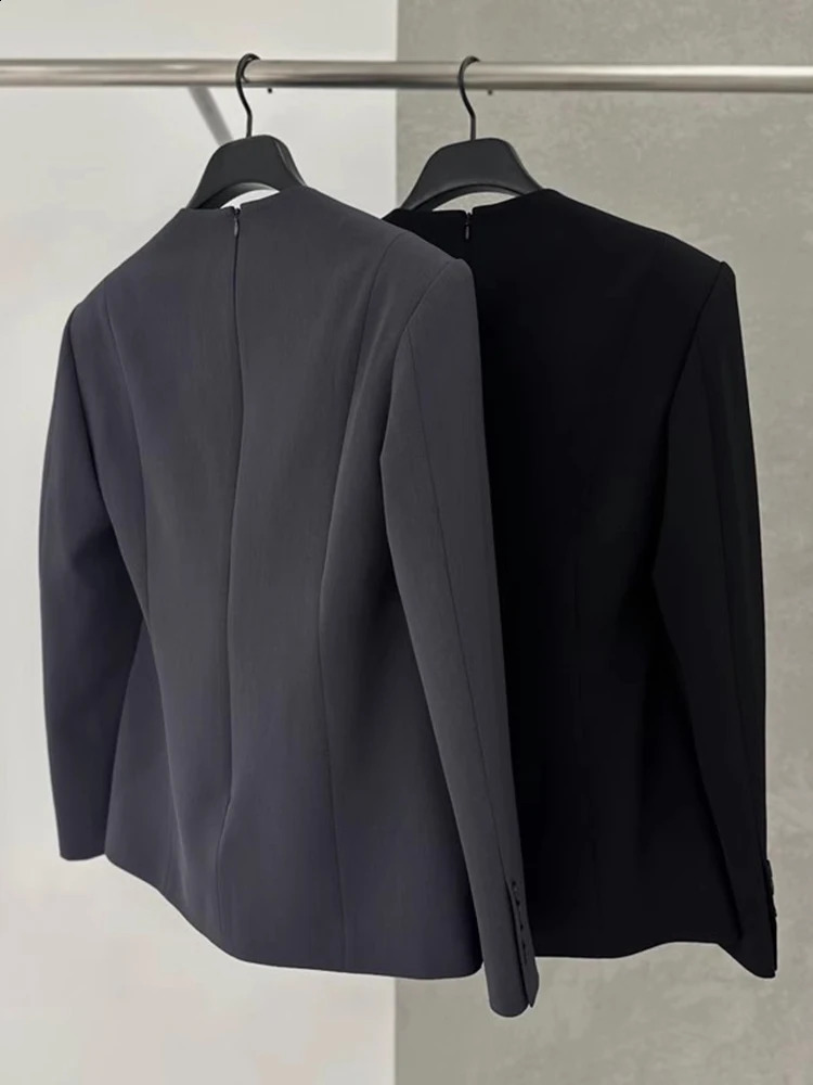 Womens long sleeved round neck irregular fashionable office womens clothing summer item 2DA5301 240819