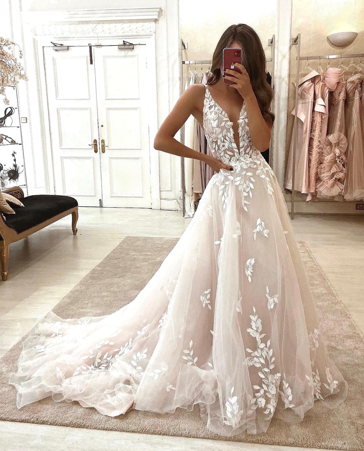 ral Beach Dresses A-e Sleeveless V NECK Appliques Lace Bridal Gowns Tulle Sweep Train Bohemian Wedding Dress Vestido De Novia