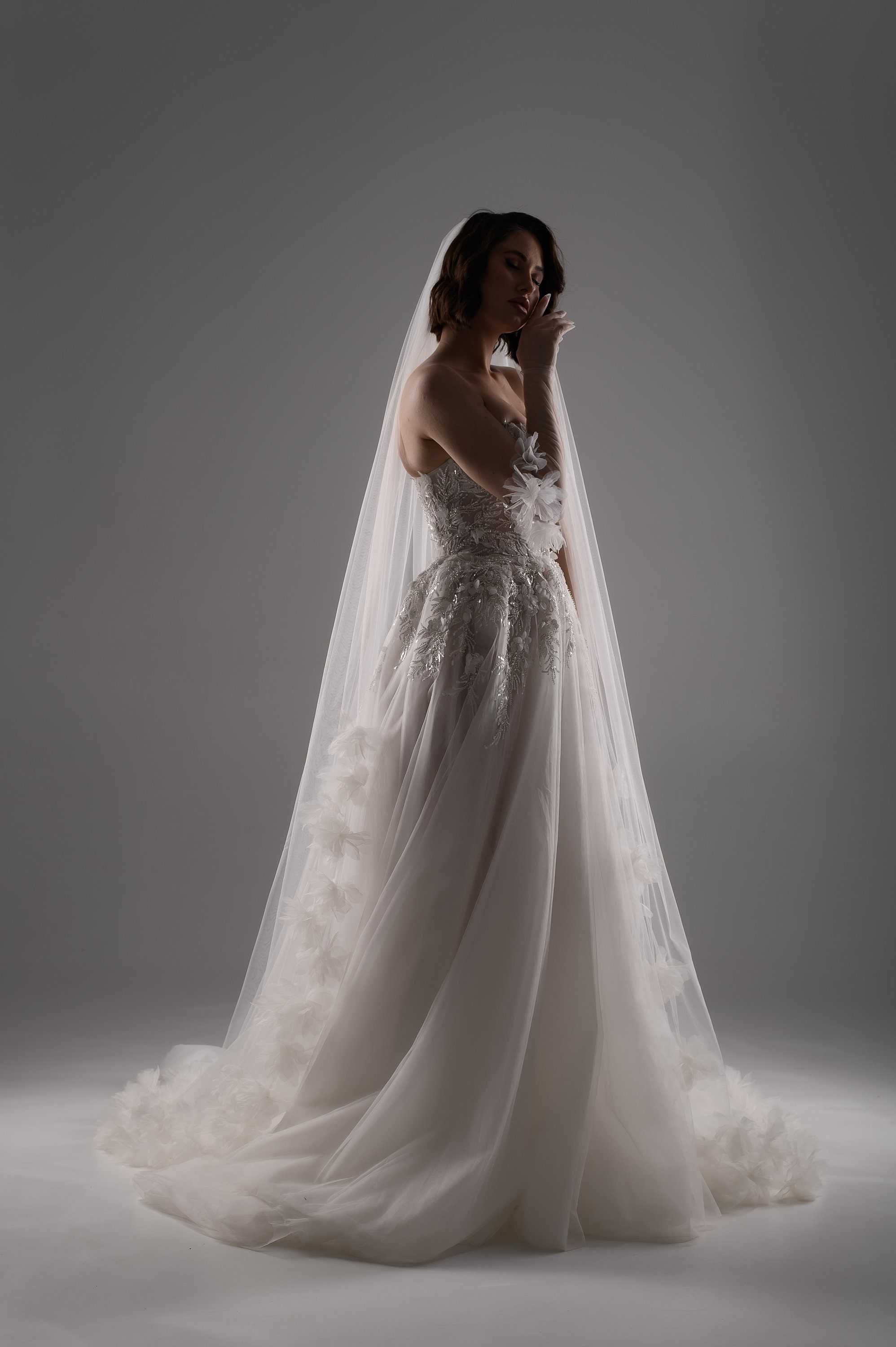 High Quality Wedding Veil with 3D Flowers Cathedral Mantilla Bridal Veil Flowers Bridal Veil Soft Tulle Veil Custom Made