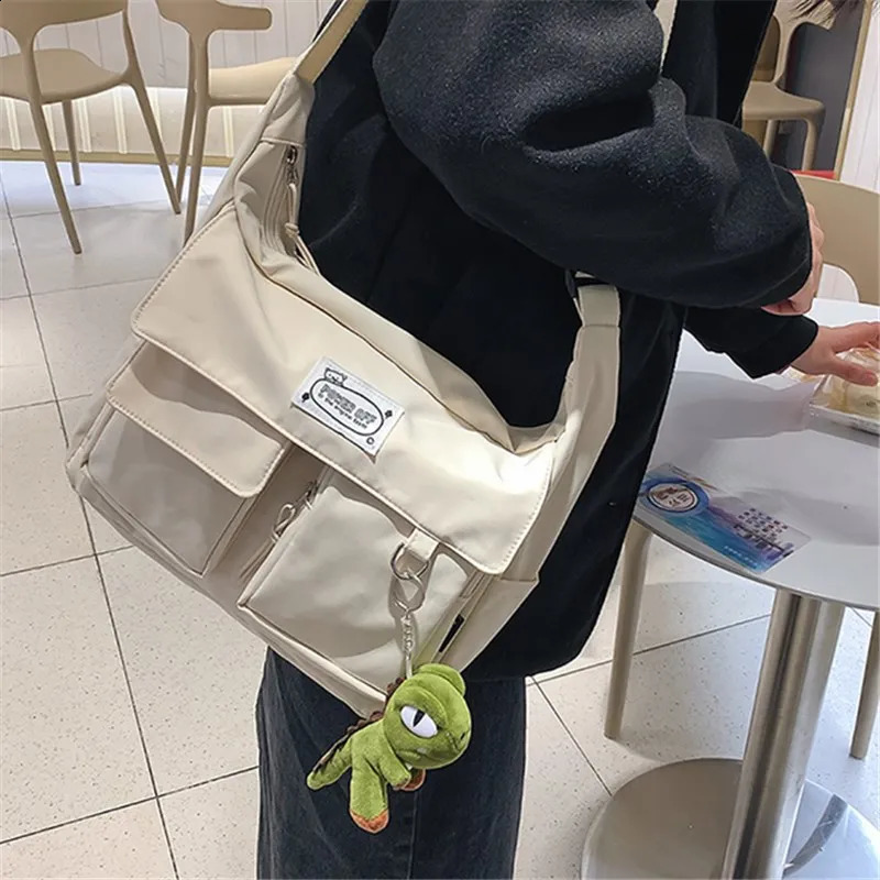 Cute Women Shoulder Bag Handbag Canvas Large Capacity Messenger Bag Casual Crossbody Bag School Bag Travel Bag 240819