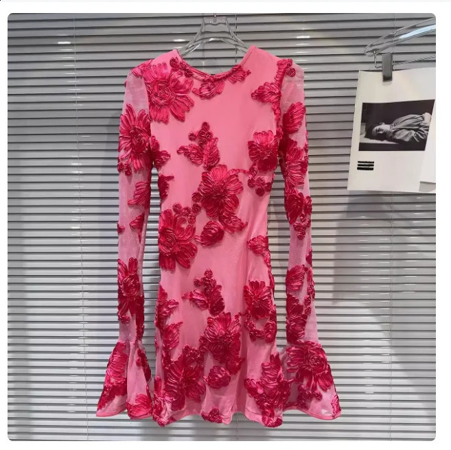 Getspring Women Dress Flare Sleeve Printing Embroidery Vintage Dresses Long Sleeves Backless Sexy Dresses Women 240819