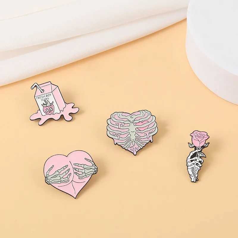 Flower Skeleton Chest Rib Cage Rose Heart Embrace Milk Punk Skull Custom Enamel Collar Badge Gothic Jewelry Party Gift W240815