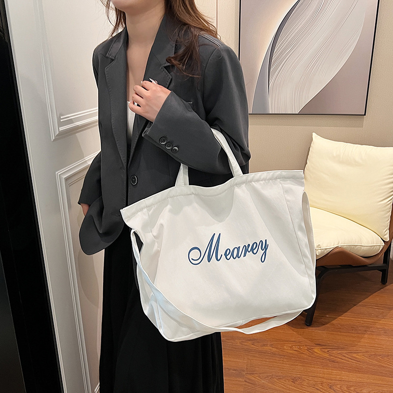ISN leisure large capacity diagonal canvas crossbody lazy style class commuting soft bag lightweight and versatile shopping