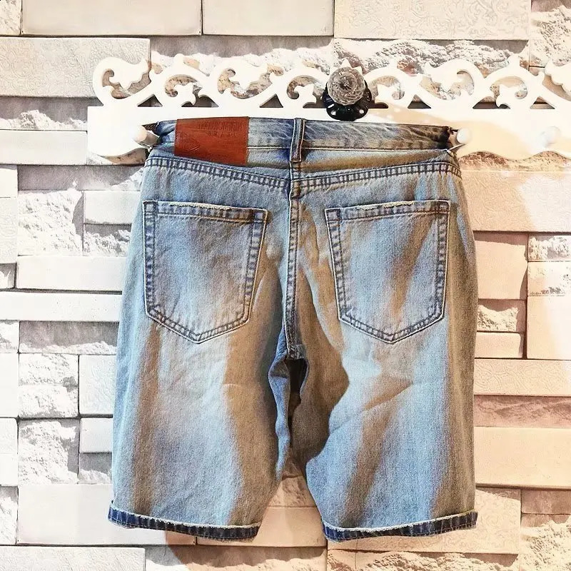 Summer mens letter printed denim shorts with casual holes embroidered labels medium 5point pants fashion 240819