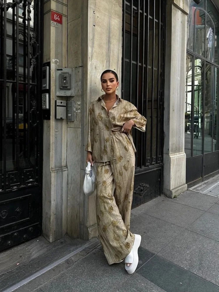 Casual Jacquard Shirt and Pants Set for Women Half Sleeve Button Shirt Wide Leg Pants Set for Women Summer Women Street Clothing Set 240819