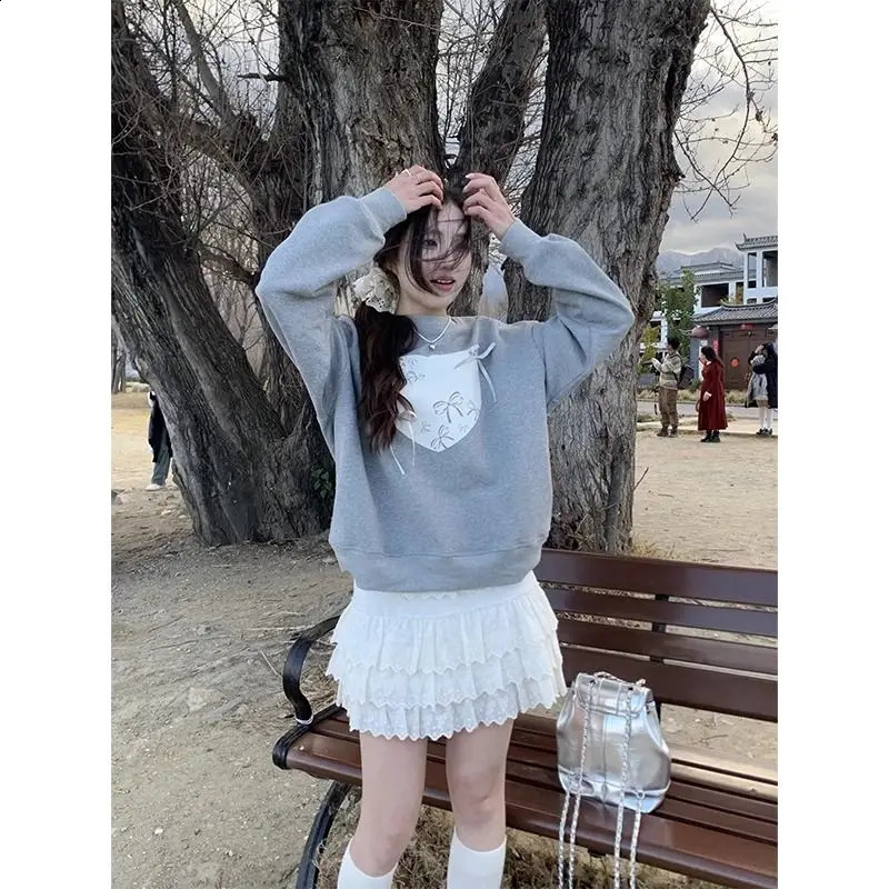 Spring and Autumn Fashion Round Neck Long Sleeve Printed Floral Womens Clothing Bow Thread Sportswear Korean Loose Top 240819