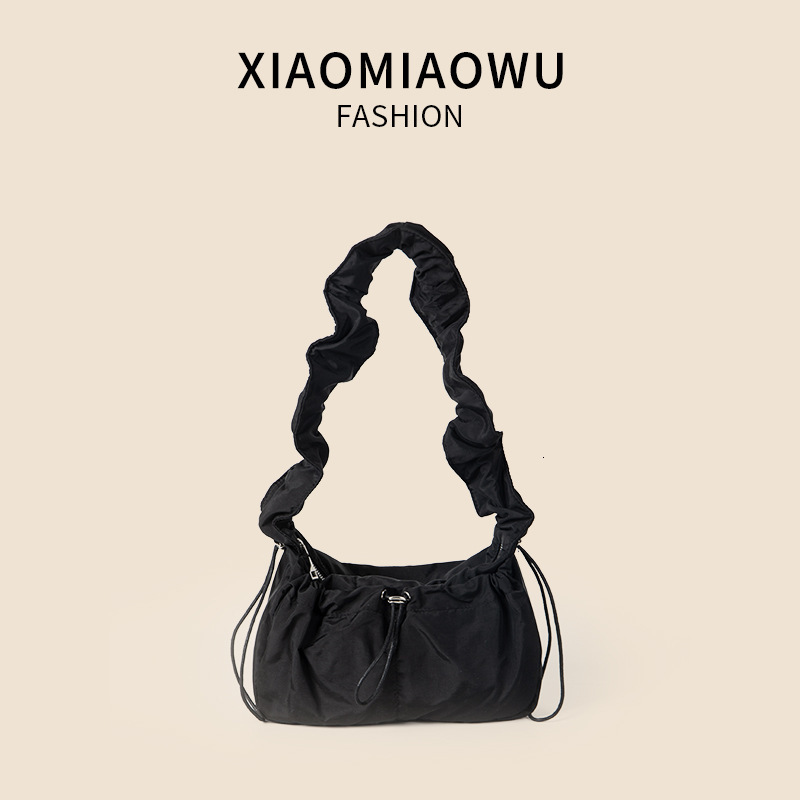 Pulling rope nylon pleated bag for women in summer, lightweight solid color women's crossbody bag, fashionable high-end, versatile and single sho
