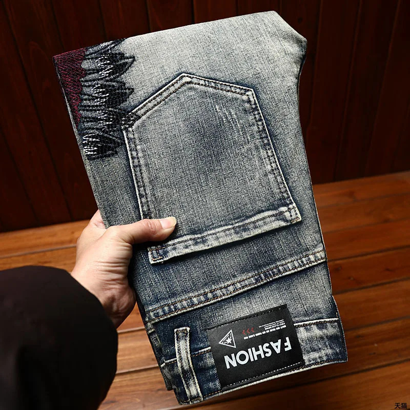 Embroidered Perforated Lightweight y High End Jeans for Mens Elastic Fashion Ultra Thin Suitable Street Casual 240819