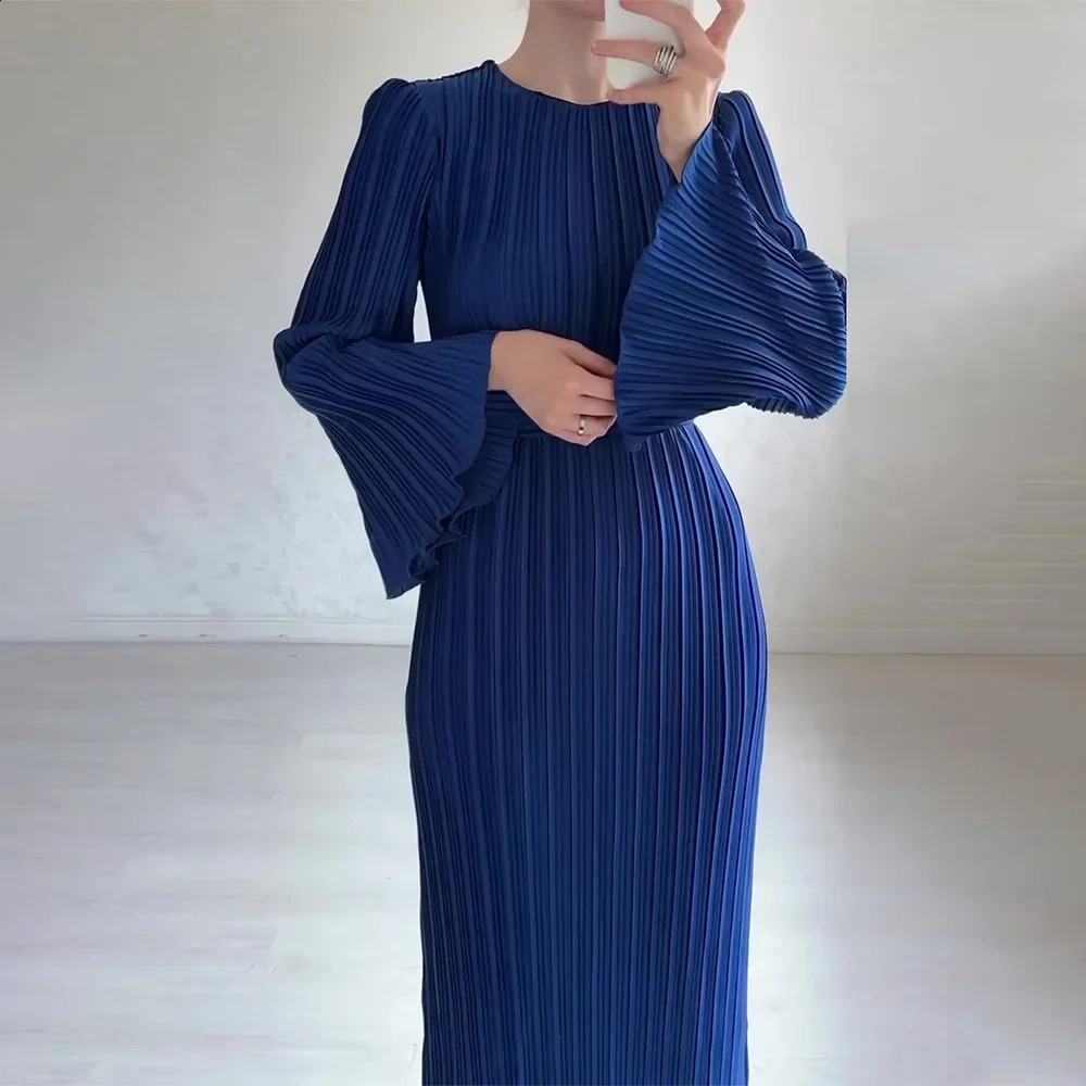 Elegant Pleated Dress Women Round Neck Belt Gathered Waist Solid Color Long Dresses Party Spring 240819