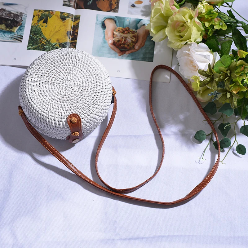 Black White Round Straw Bags Women Summer Rattan Bag bags women Woven Beach Cross Body Bag Circle Bohemia Handbag Bali Box 240820