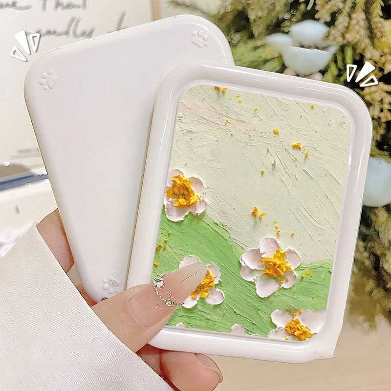 Fashion Portable Folding Makeup Mirror Portable Pocket Mirror Women Rectangle Cosmetic Make Up Mirror For Tools Vanity Y240819