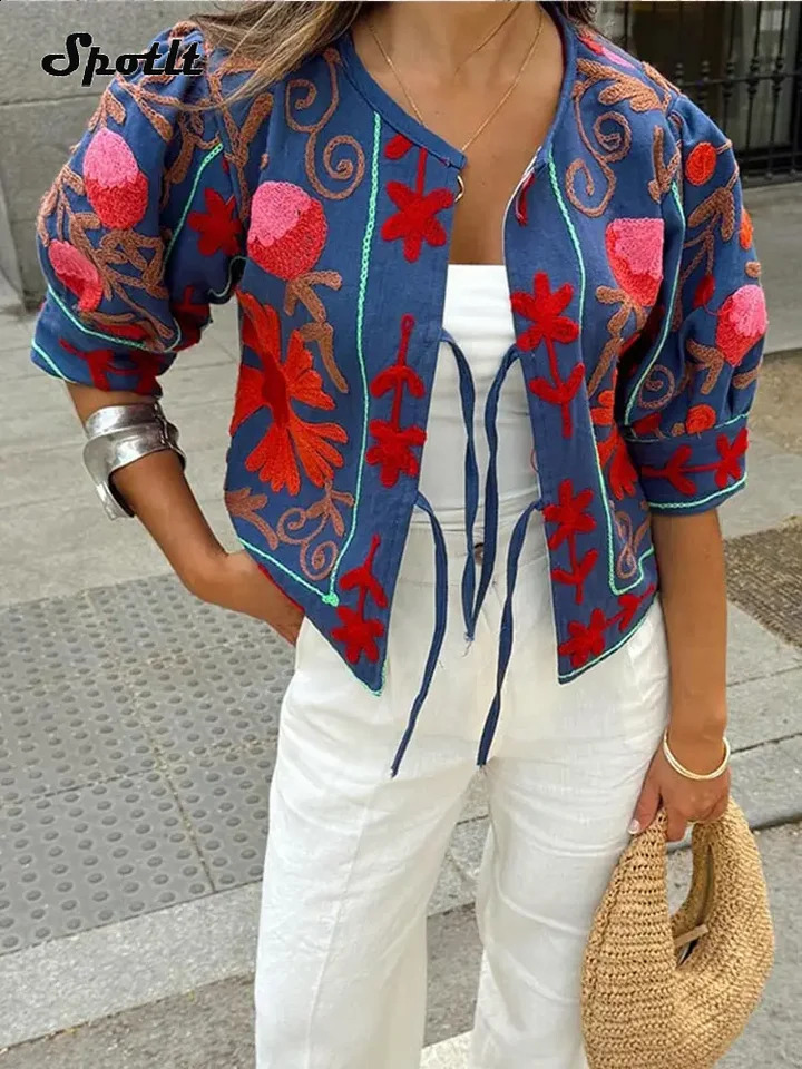 Round Neck Lace Up Embroidered Short Sleeve Top Fashion Contrasting Loose Coat Summer Women Casual Street Clothing 240819