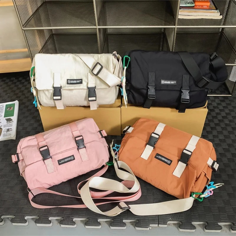 Japanese Style Waterproof Messenger Bag Men Camp Students Large Capacity Crossbody Bag Women Ins Style Work Couple Shoulder Bag 240819