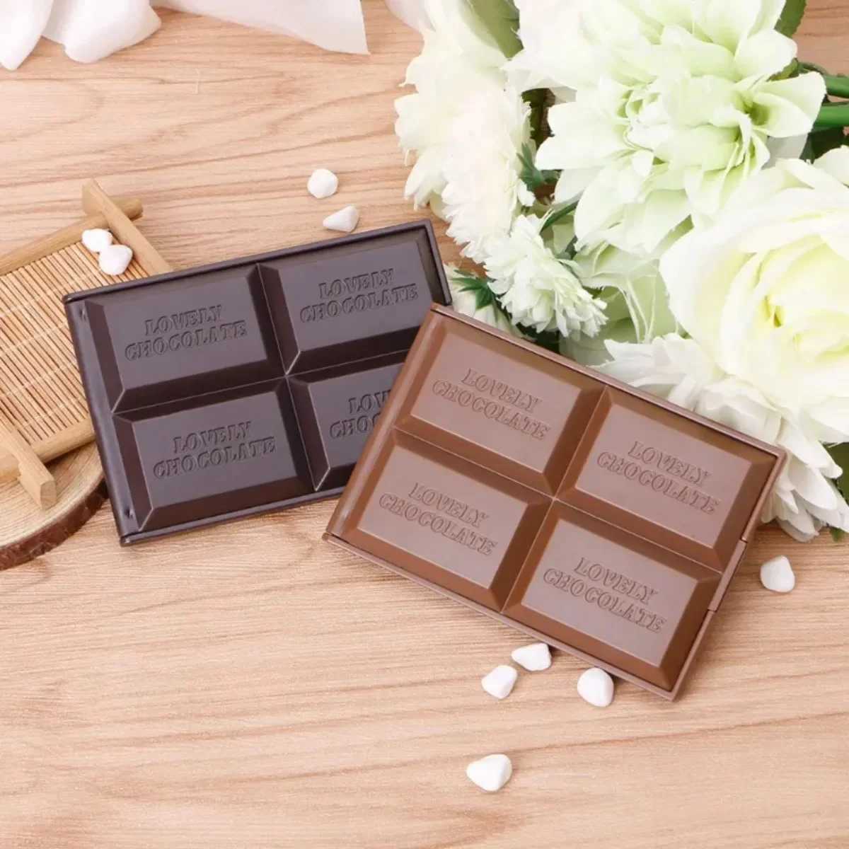 Foldable Compact Mirror Portable Makeup Mirror Chocolate Square Hand Mirror Makeup Vanity Mirror Pocket Cosmetic Mirrors Y240819