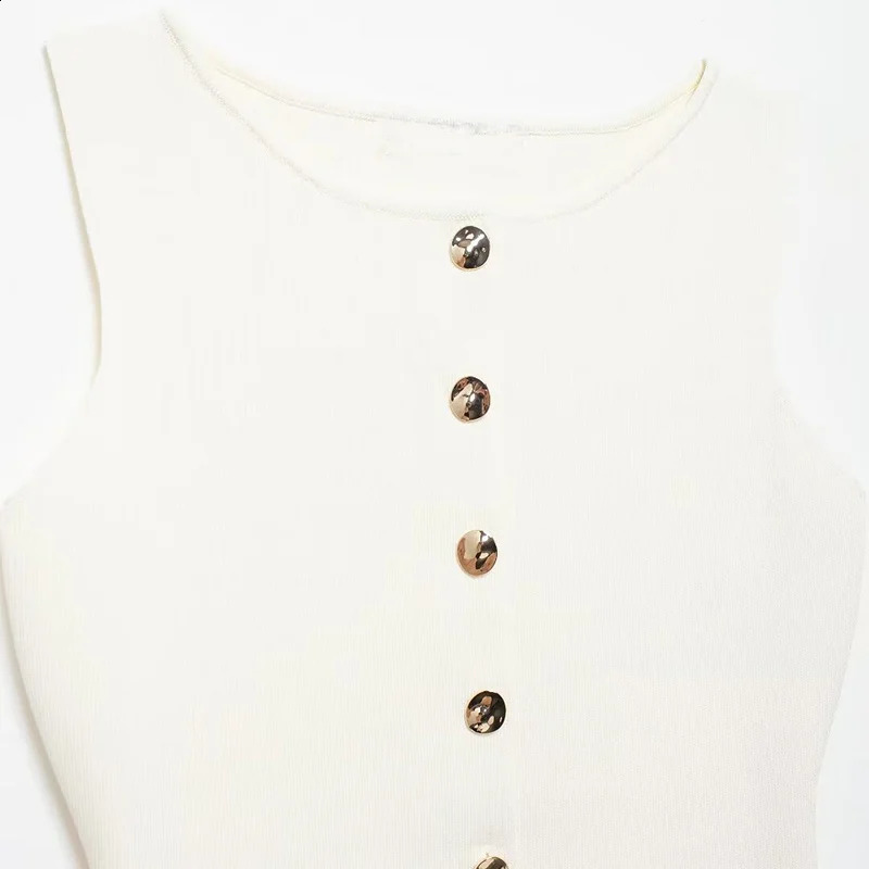 Yuyang womens fashionable plain knitted vest with gold buttons Oneck sleeveless 240819
