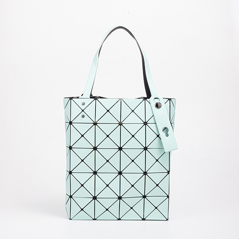 Ladies' high-end handbag with large capacity summer tote 2024 new diamond grid bag