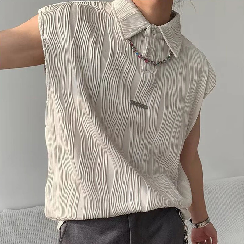 Wrinkled Waves Men Sleeveless Polo T Shirt Button Metal Personality Tank Summer Fashion Harajuku Oversized Clothing Punk Hip Hop 240819