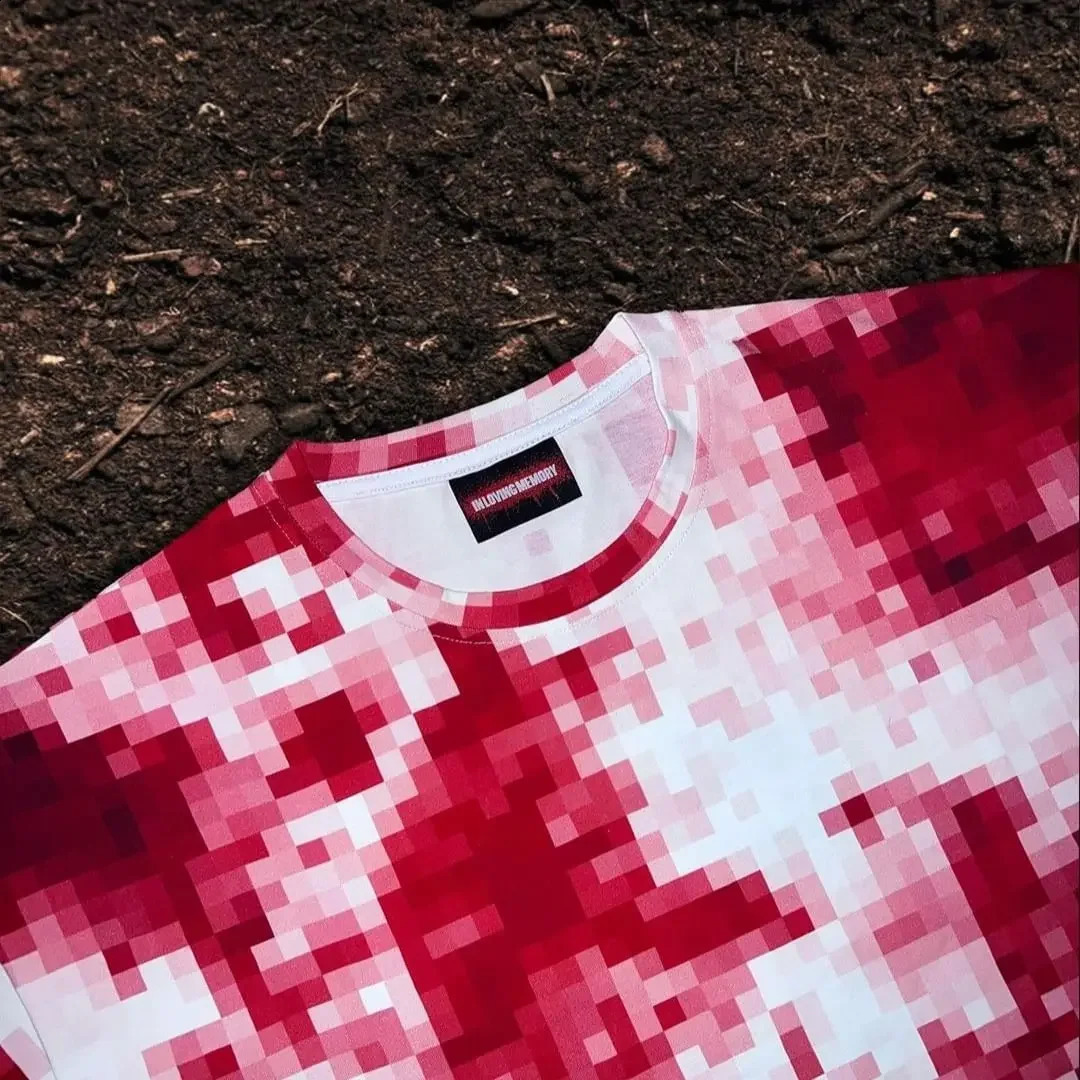 Streetwear Y2k T Shirt Harajuku Punk Red Pixel Style T Shirt for Mens and Womens Hip Hop Trend Round Neck Short Sleeved Tops 240819