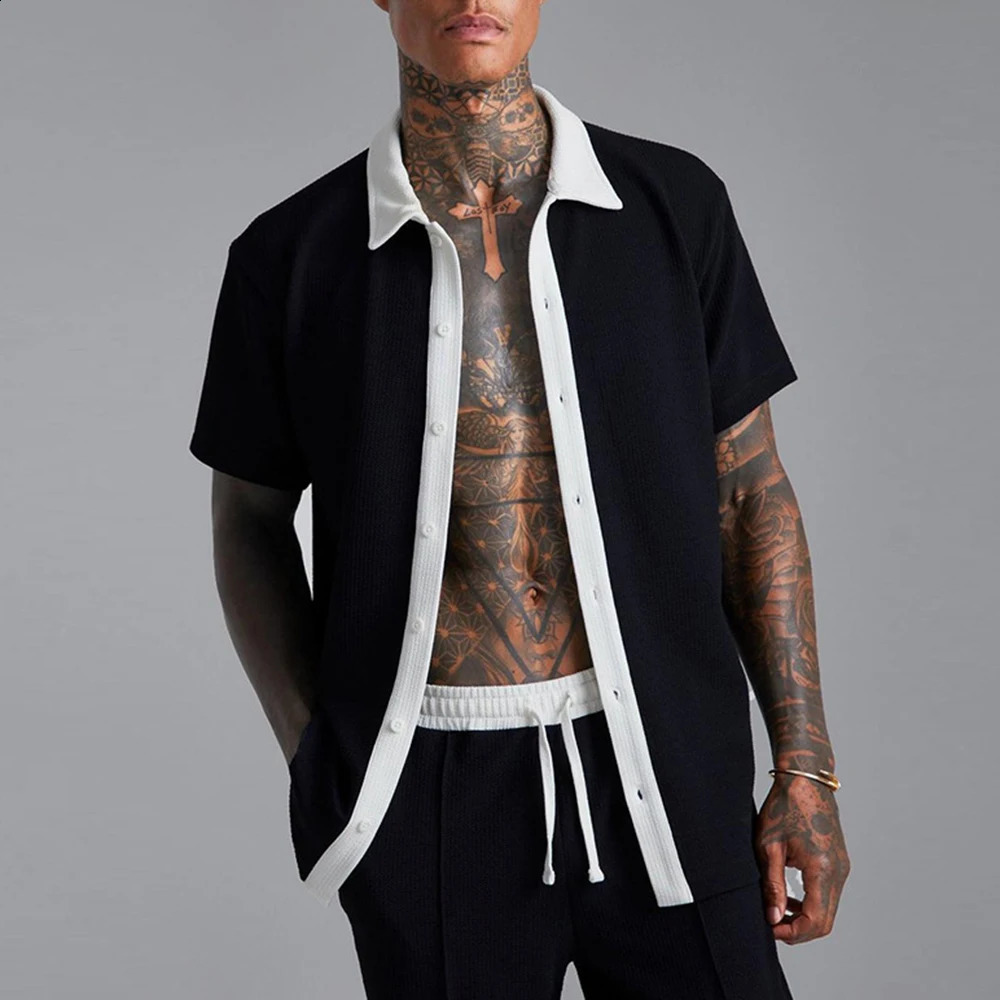 Autumn Mens Casual Sports Travel Loose Vacation Suit Contrast Color Short-Sleeved Shirt Cardigan Shorts Two-piece Set 240819
