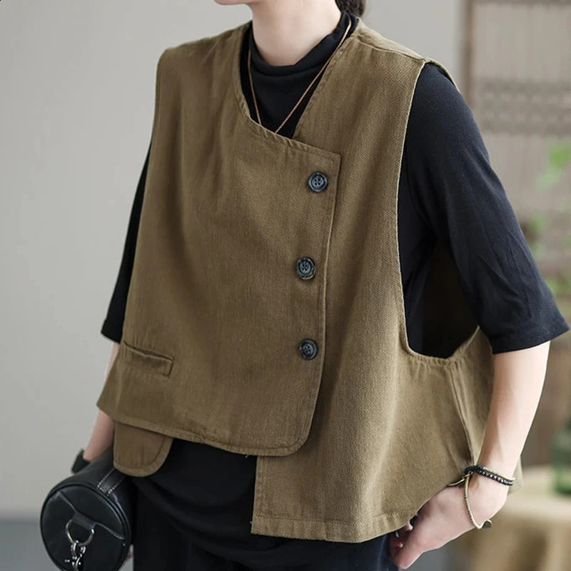 Womens retro pocket fashionable casual single chest streetwear springsummer sleeveless womens vest 240819