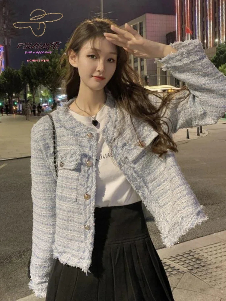 Womens jacket small perfume tweed coat autumn winter temperature tassels long sleeves blouse Korean fashion womens clothing 240819