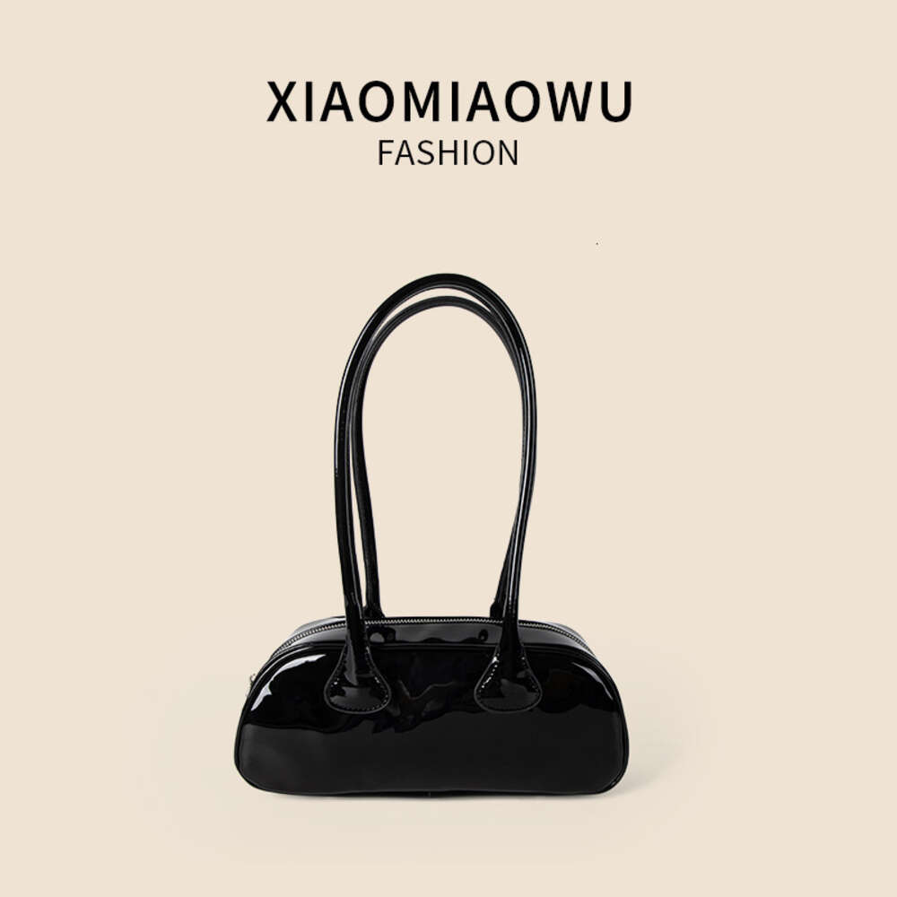 Korean version simple and fashionable solid color shoulder women's high-end feeling, western-style armpit bag, summer new item, niche PU stick ba