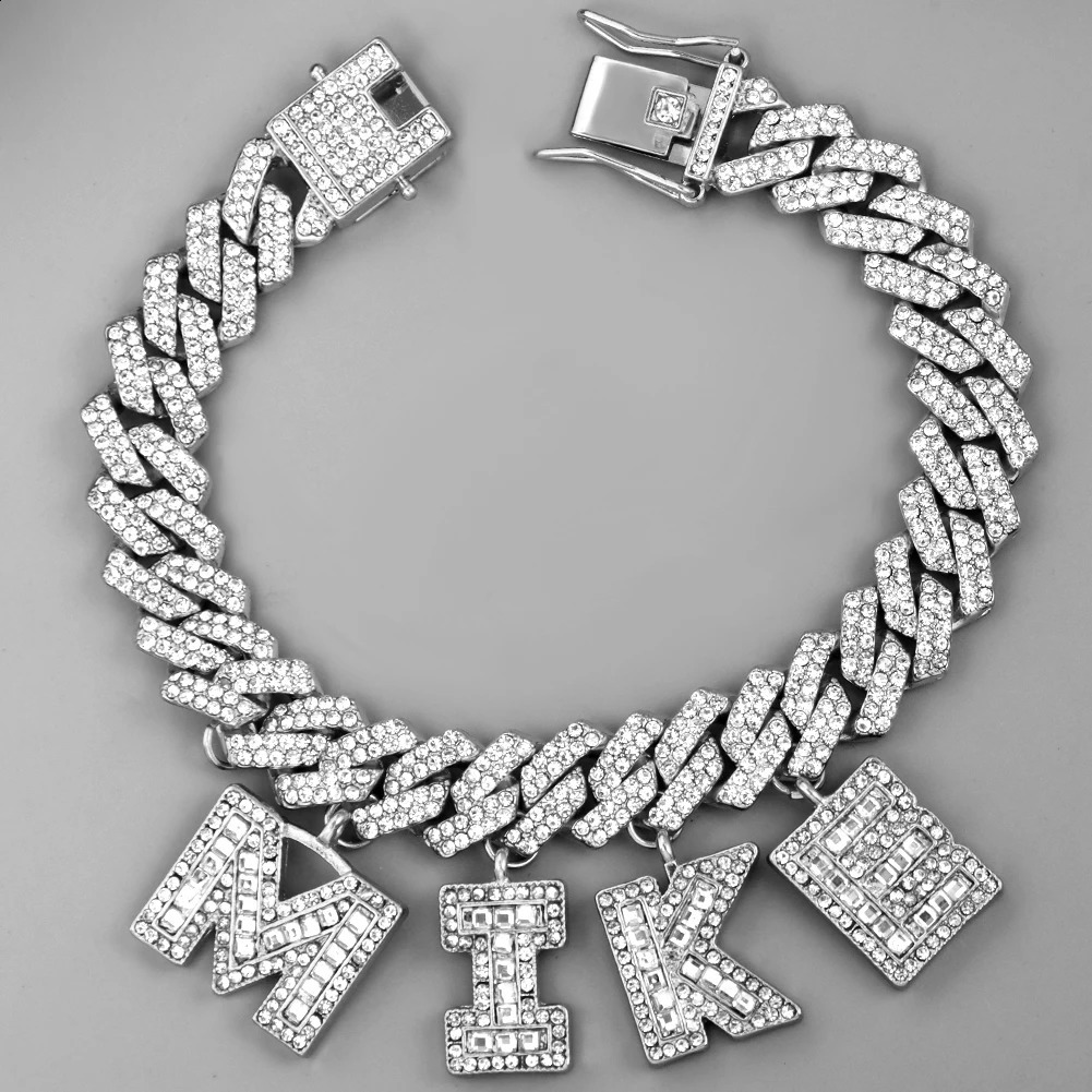 Hip Hop DIY Name Miami Cuban Link Chain Letter Anklet for Women All Diamond Baguette Alphabe Ankle Bracelet Birthday Jewelry 240812