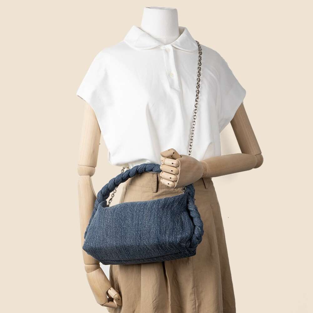 Versatile summer crossbody chain bag, high-end sense, niche temperament, denim commuting, student women's handbag