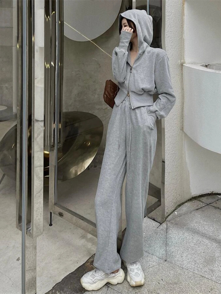 Korean Style Fashion Casual Female Tracksuit Women Two Piece Set Solid Color Hooded Zipper Short Cardigan and Sweat Pants Set 240820