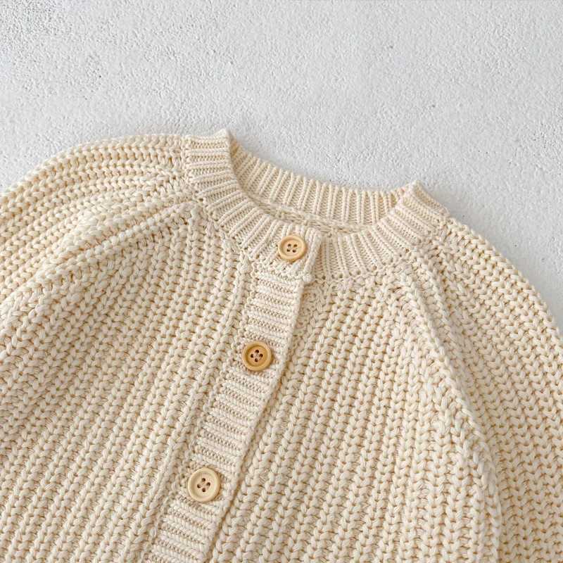 New autumn baby clothing 0-3 year old girls and childrens beige knitted long sleeved jacket cardigan sweaterXJ240819