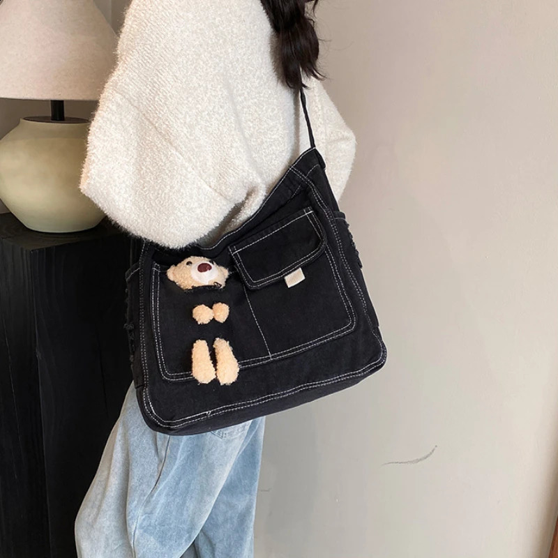 Cartoon Bear Washed Denim Postman Bag Forest Cute Commuting Shoulder Bag Fashionable Large Capacity Crossbody Tote Bag 240819