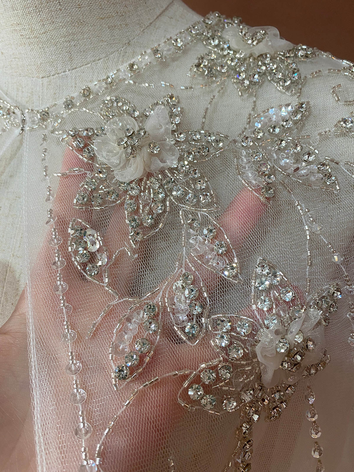 Luxury Lace Appliques Crystal Bridal Shawl Wrap Wedding Accessories Wedding Jacket Shawl Bridal Coat Custom Made