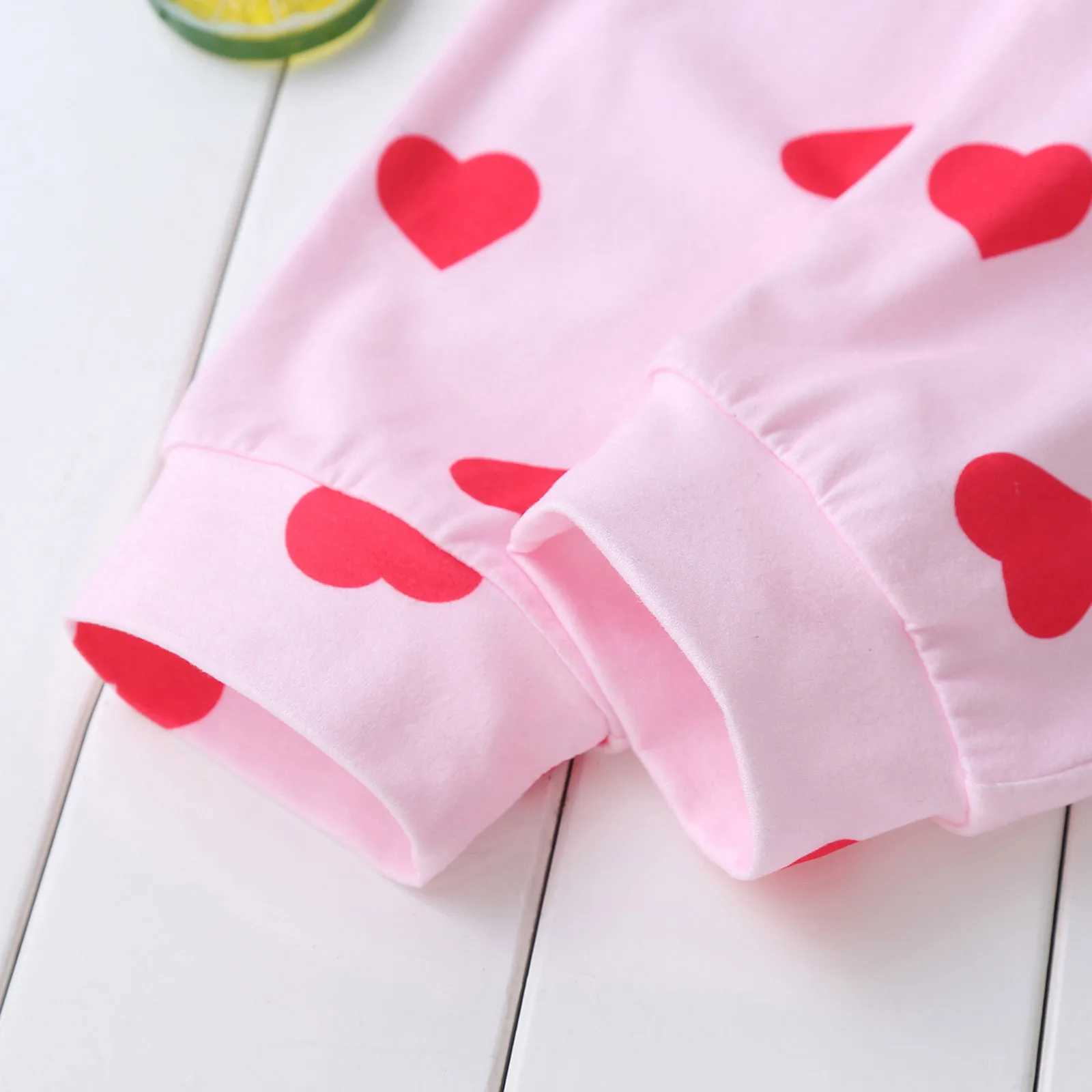 Baby jumpsuit baby print headband Valentines Day heart girl sleeveless love girl jumpsuit baby jumpsuit W240806