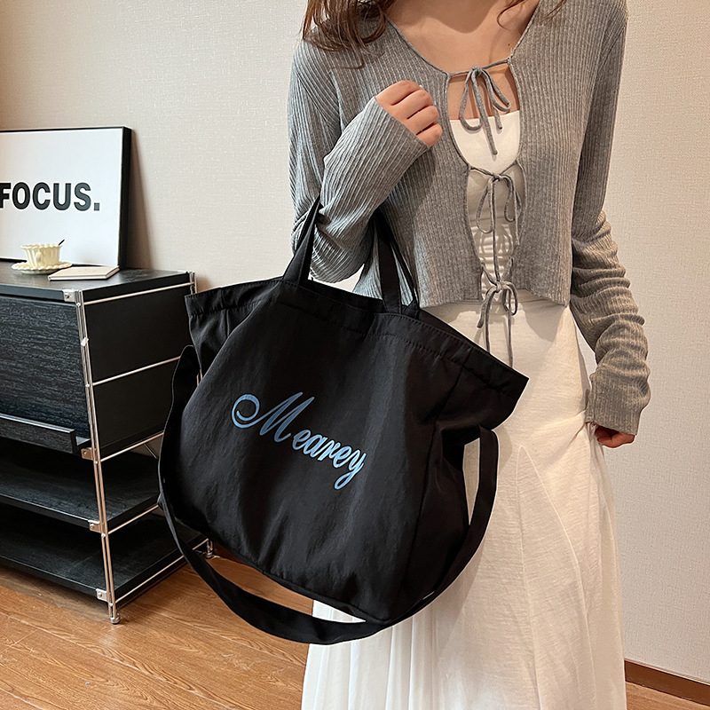 ISN leisure large capacity diagonal canvas crossbody lazy style class commuting soft bag lightweight and versatile shopping