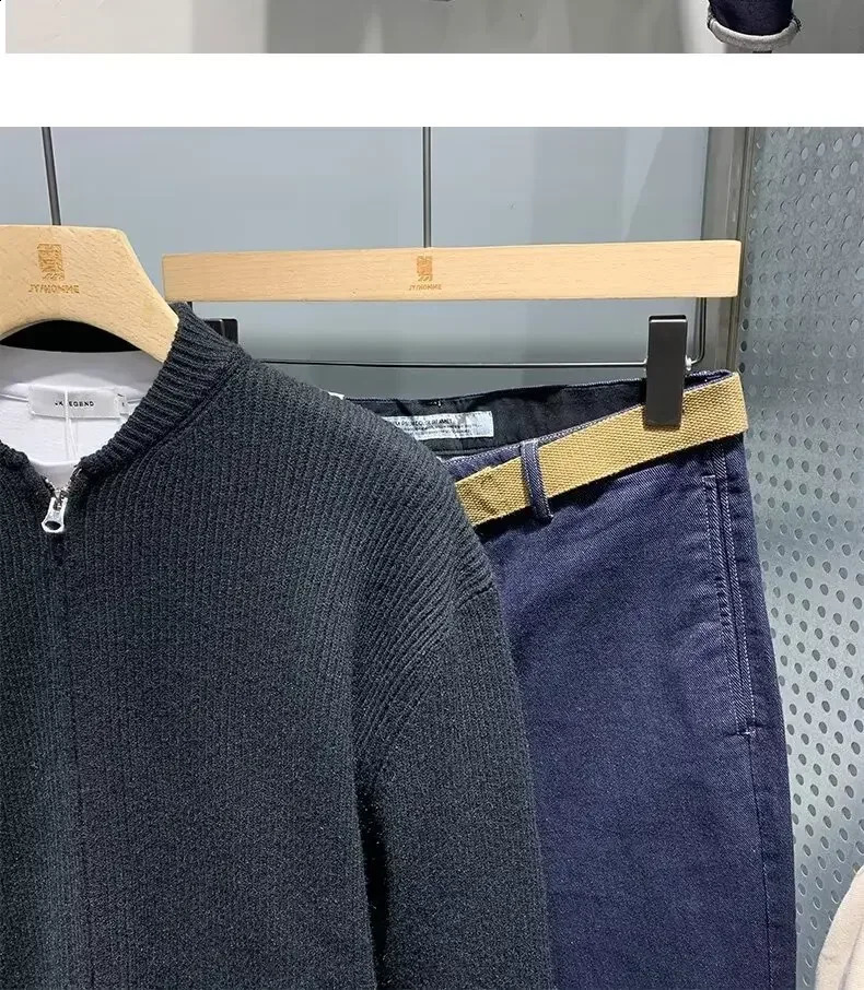 American Retro Casual Style V-Neck Knitted Sweater Cardigan Sweater Autumn And Winter Mens Solid Color Jacket 240821