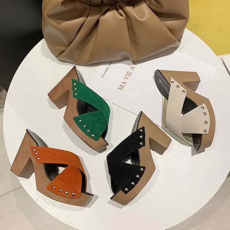 2023 Summer Sandals Women Platform Shoes Heels Luxury Wedge Black High Heeled Sandals Rivet Slippers Elegant Designer Sandals CL240806
